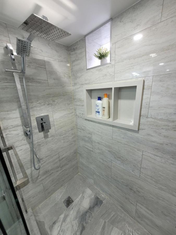 Guest House Basement - Master Bedrooms In Bayview Village Toronto Exterior foto